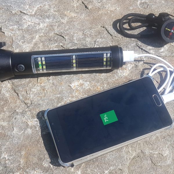 PowerBank lampe torche TITANEO